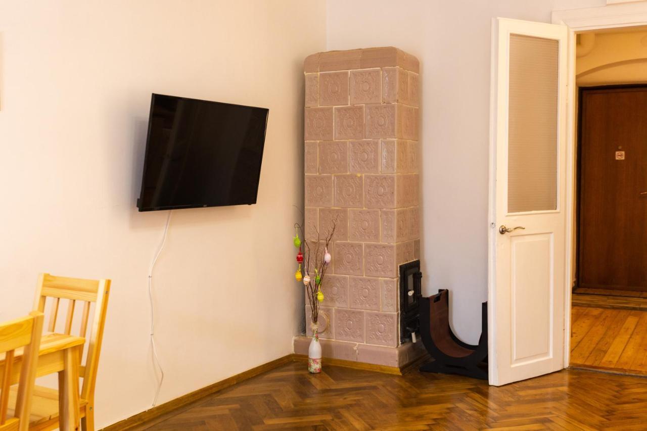 Peaceful Studio On Rynok Square Lviv Dış mekan fotoğraf