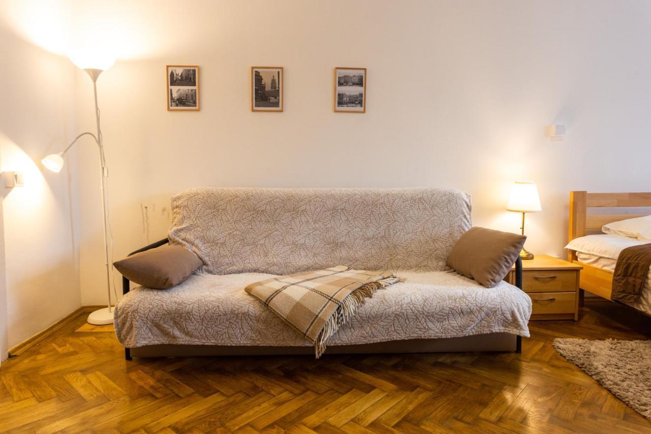Peaceful Studio On Rynok Square Lviv Dış mekan fotoğraf