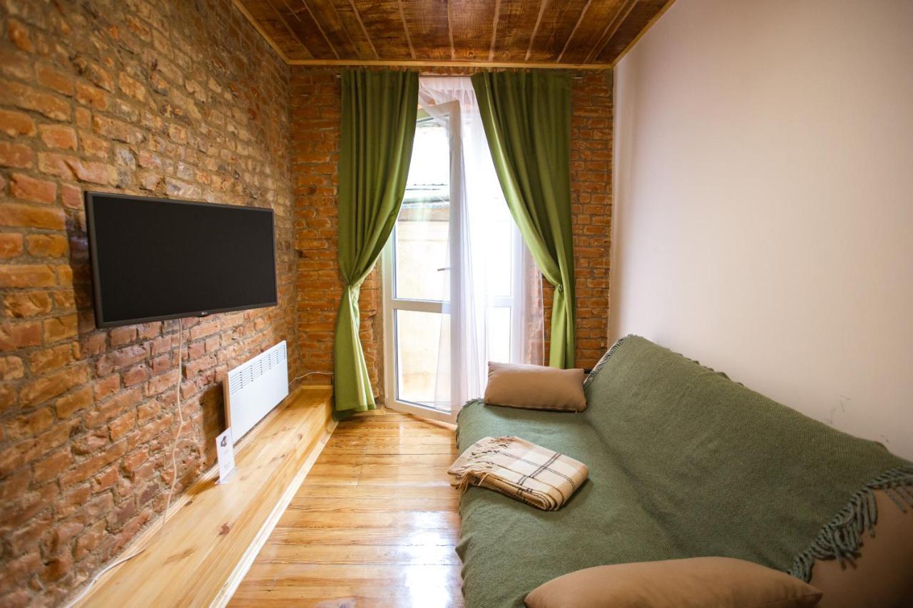 Peaceful Studio On Rynok Square Lviv Dış mekan fotoğraf