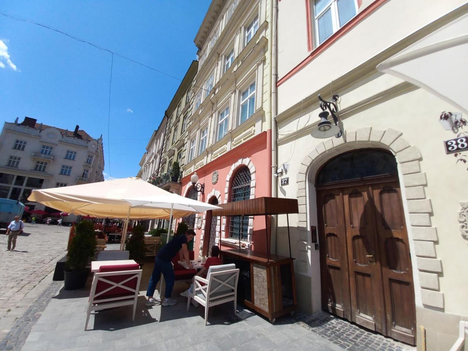 Peaceful Studio On Rynok Square Lviv Dış mekan fotoğraf